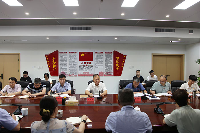 厅党组成员、副厅长高军刚到省交通规划办讲授专题党课