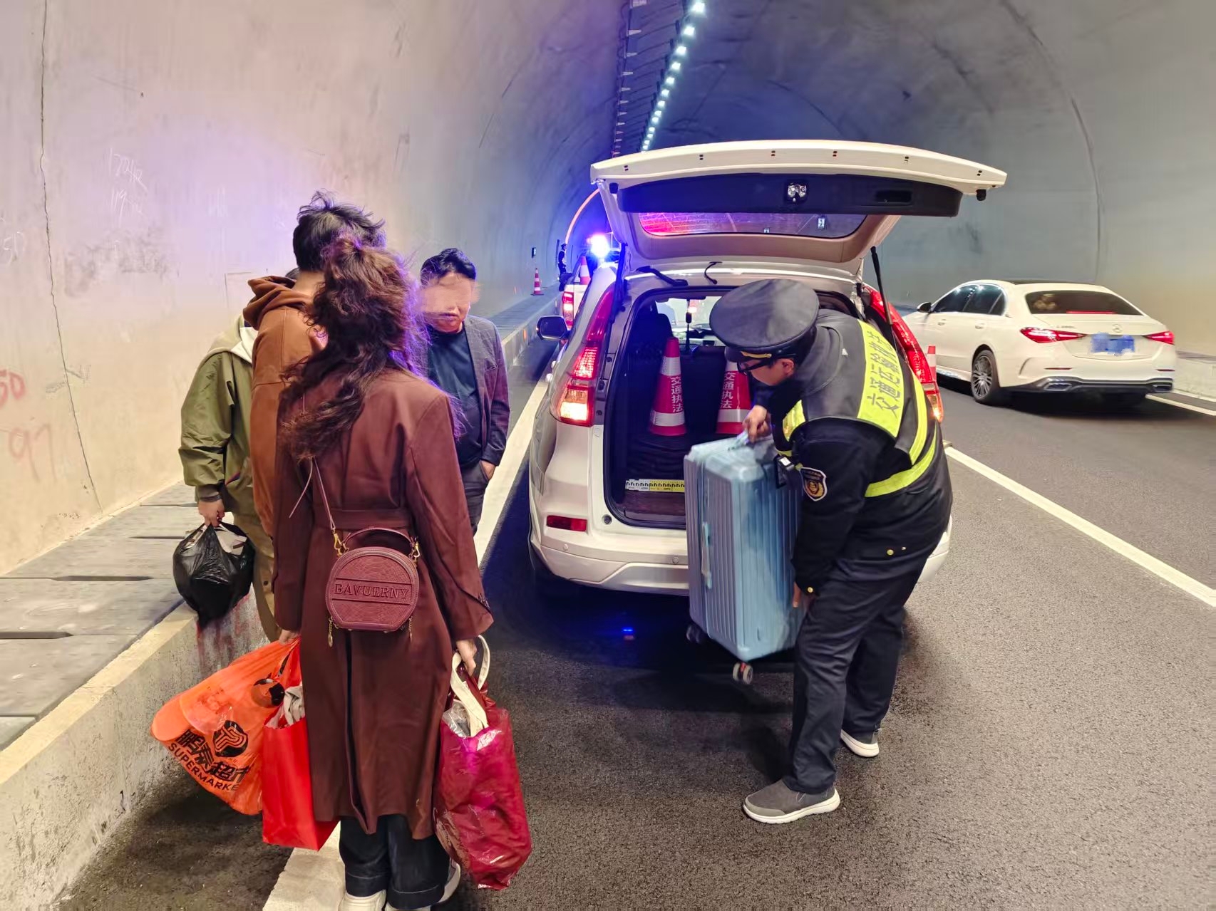 路产快处直赔，解外地司机燃眉之急