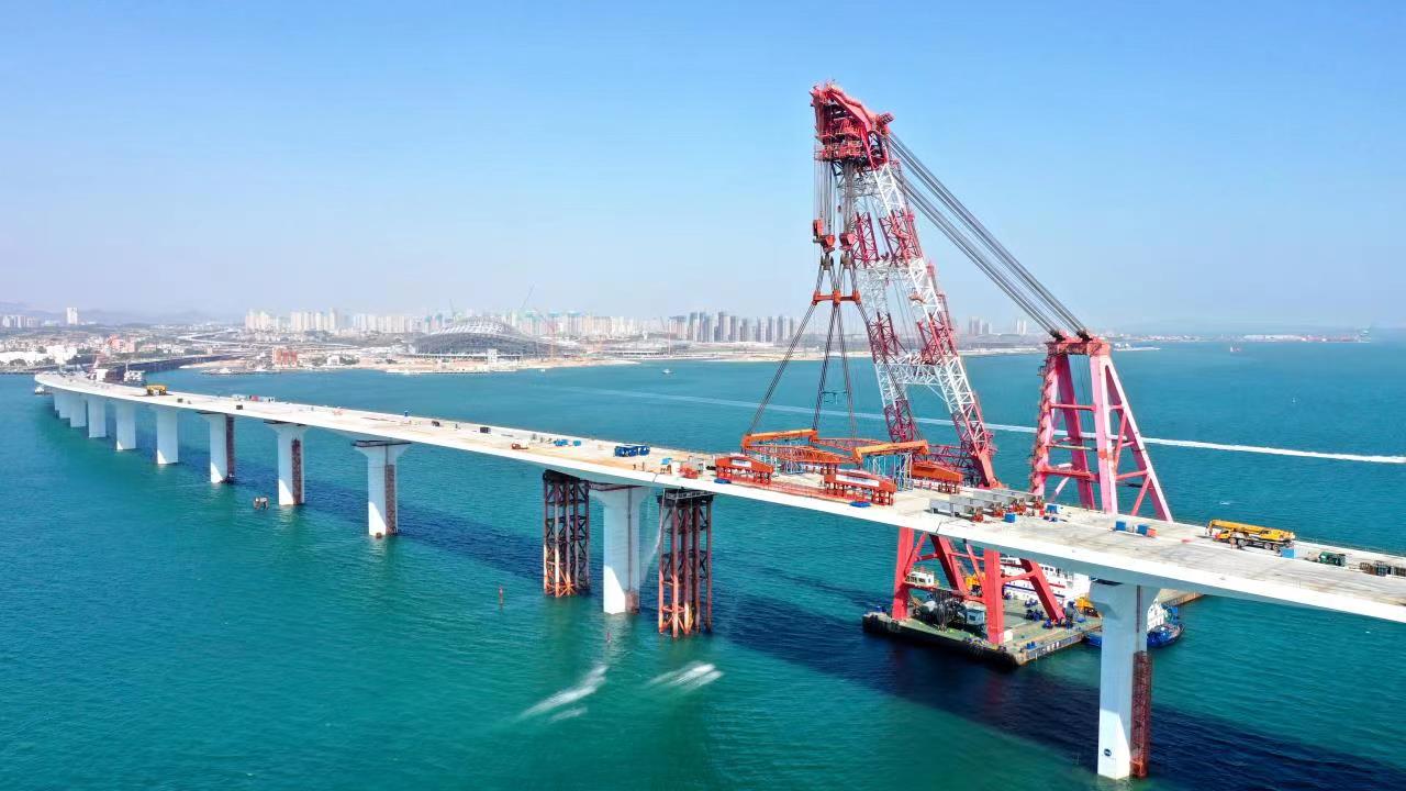 厦门翔安大桥中航道桥成功合龙